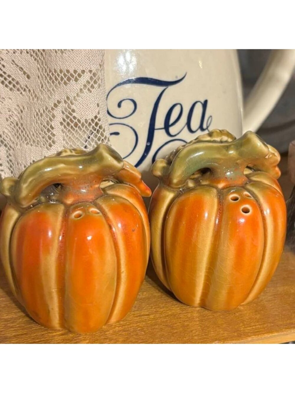 Vintage Ceramic Pumpkin Salt & Pepper Shakers | Fall Harvest Thanksgiving Decor - Picture 4 of 5
